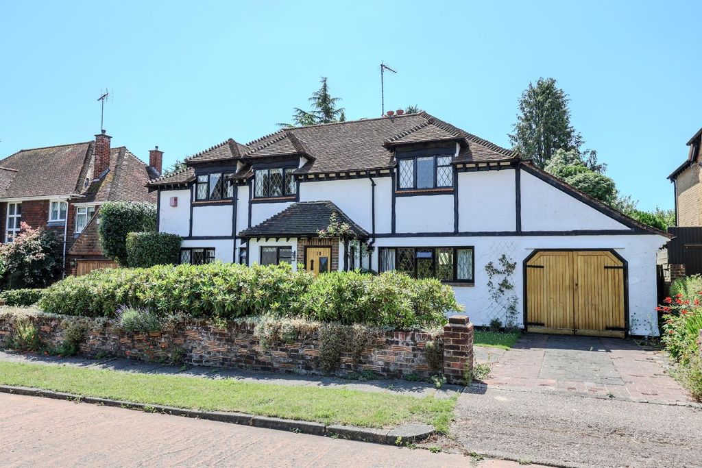 Property photo 1 of 34