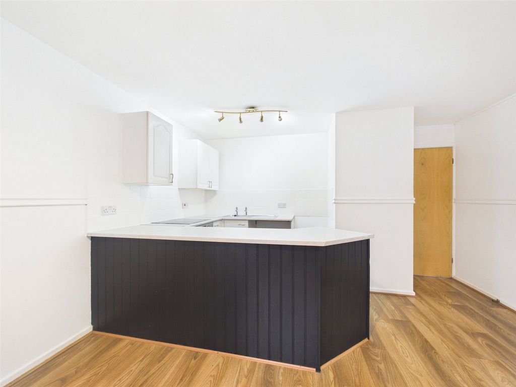 Property photo 2 of 11 Picture No. 01