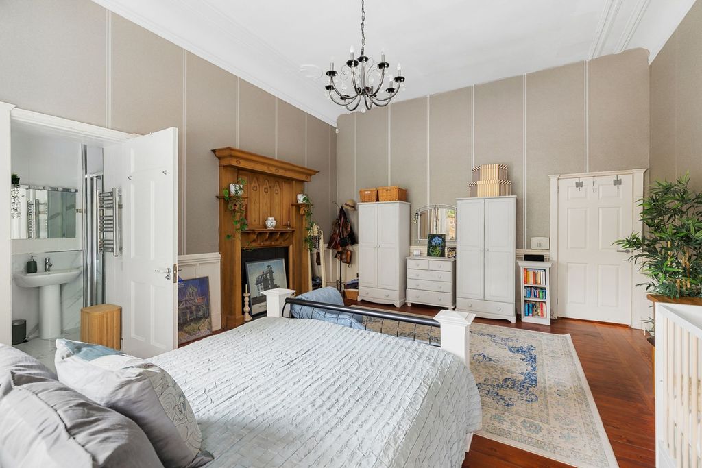 Additional image 19 of 3 bed flat for sale8 Whittingehame Gardens, 1103 Great Western Road G12
