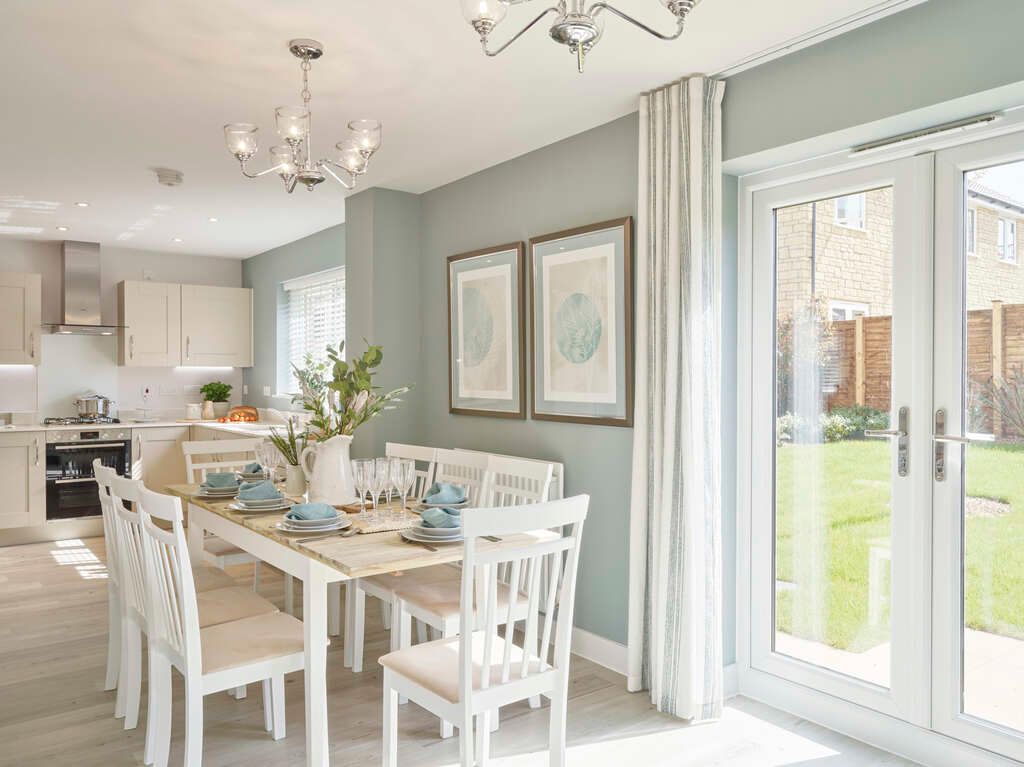 Property photo 2 of 11 Linden Bishops Cleeve Pembroke82303