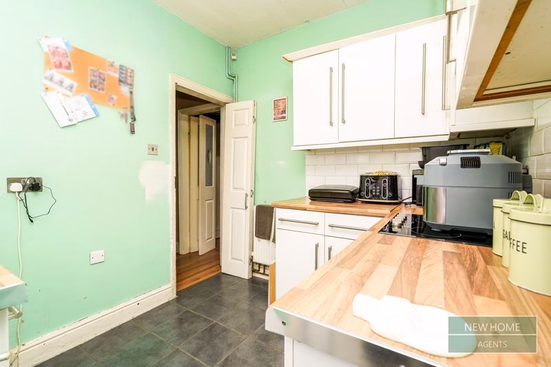 Property photo 3 of 16 Photo 8
