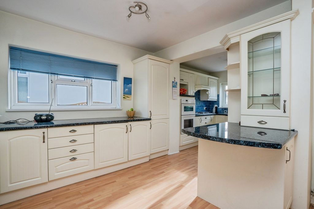 Property photo 3 of 15 Pbox-Img.Jpg