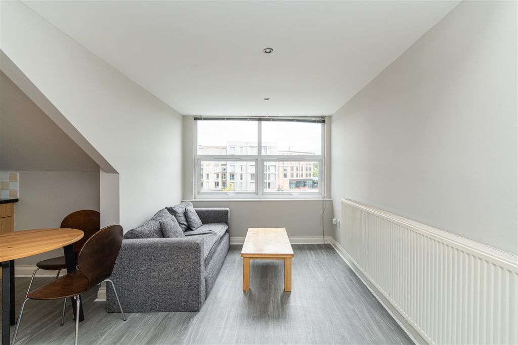 Property photo 3 of 12 Edit-1115.Jpg