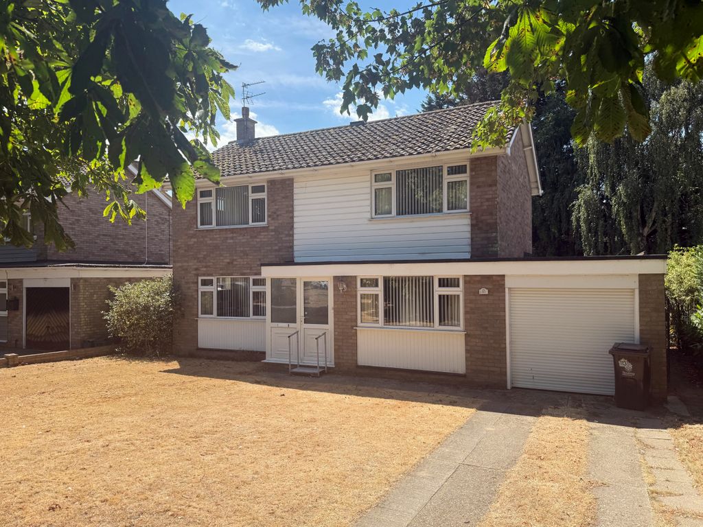 Property photo 1 of 12