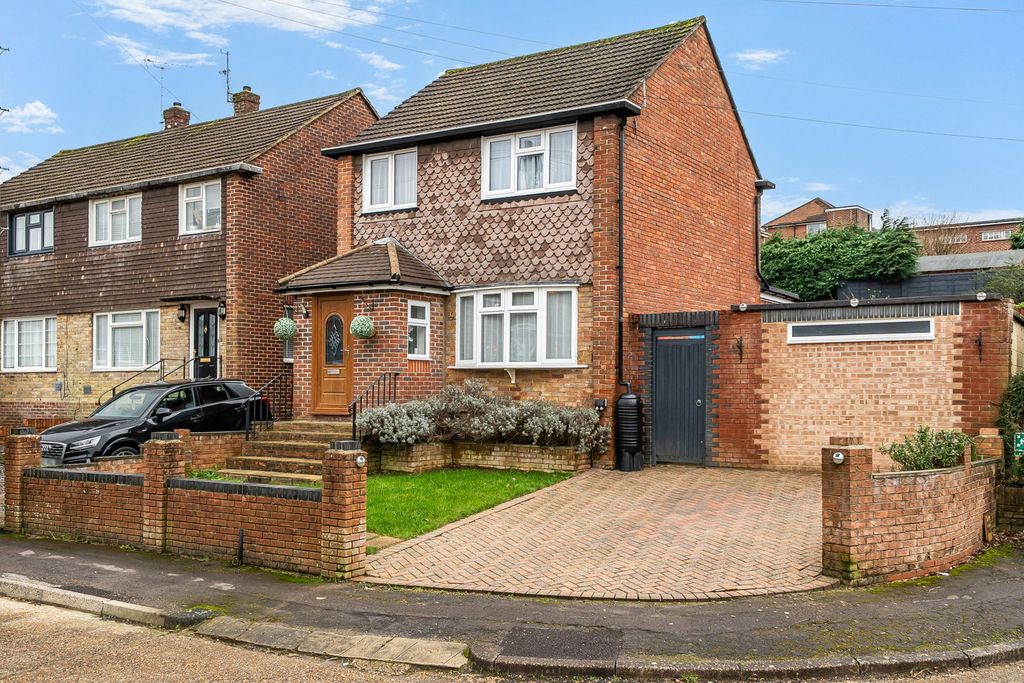 Property photo 1 of 22