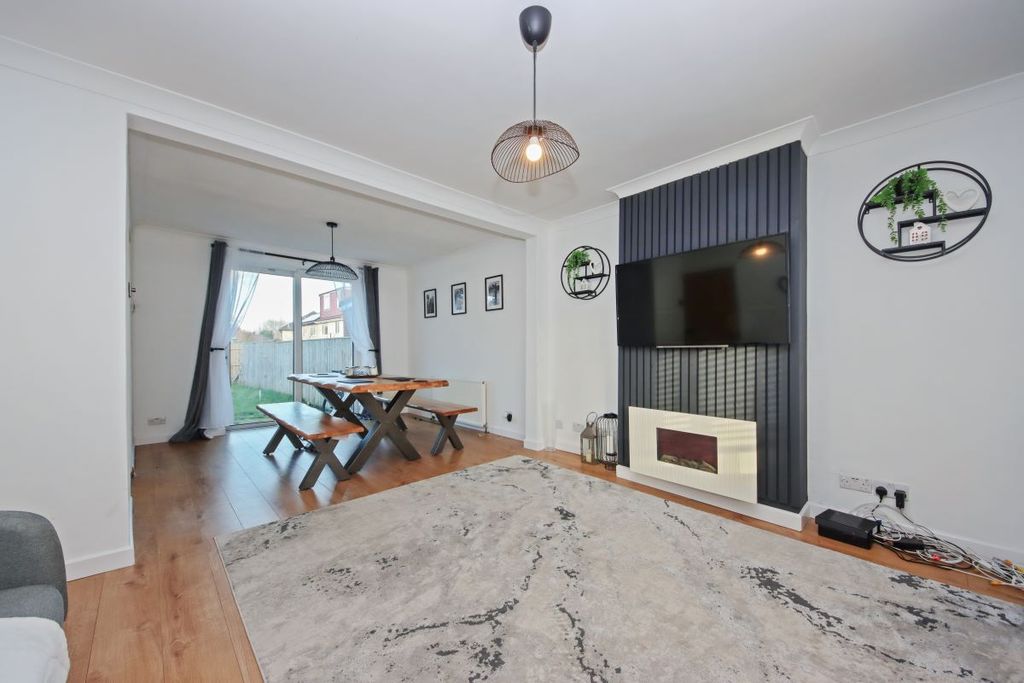 Property photo 3 of 10 Image 3