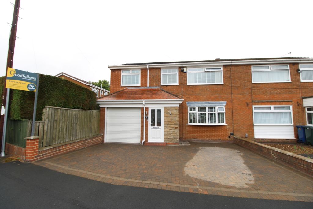 Property photo 1 of 17 Img_6813