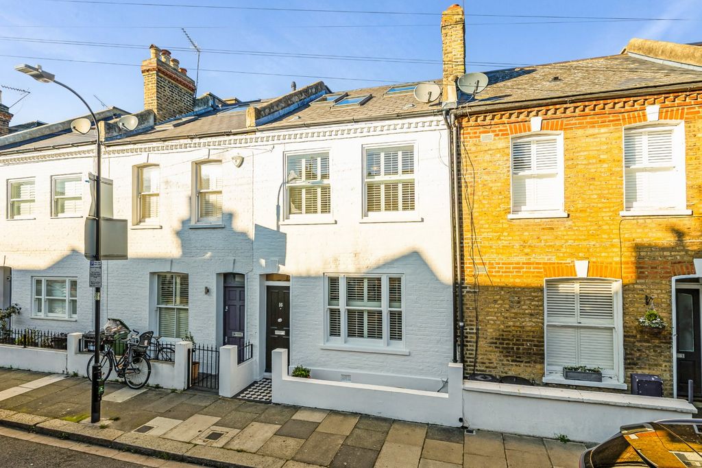 Property photo 2 of 12 Exterior