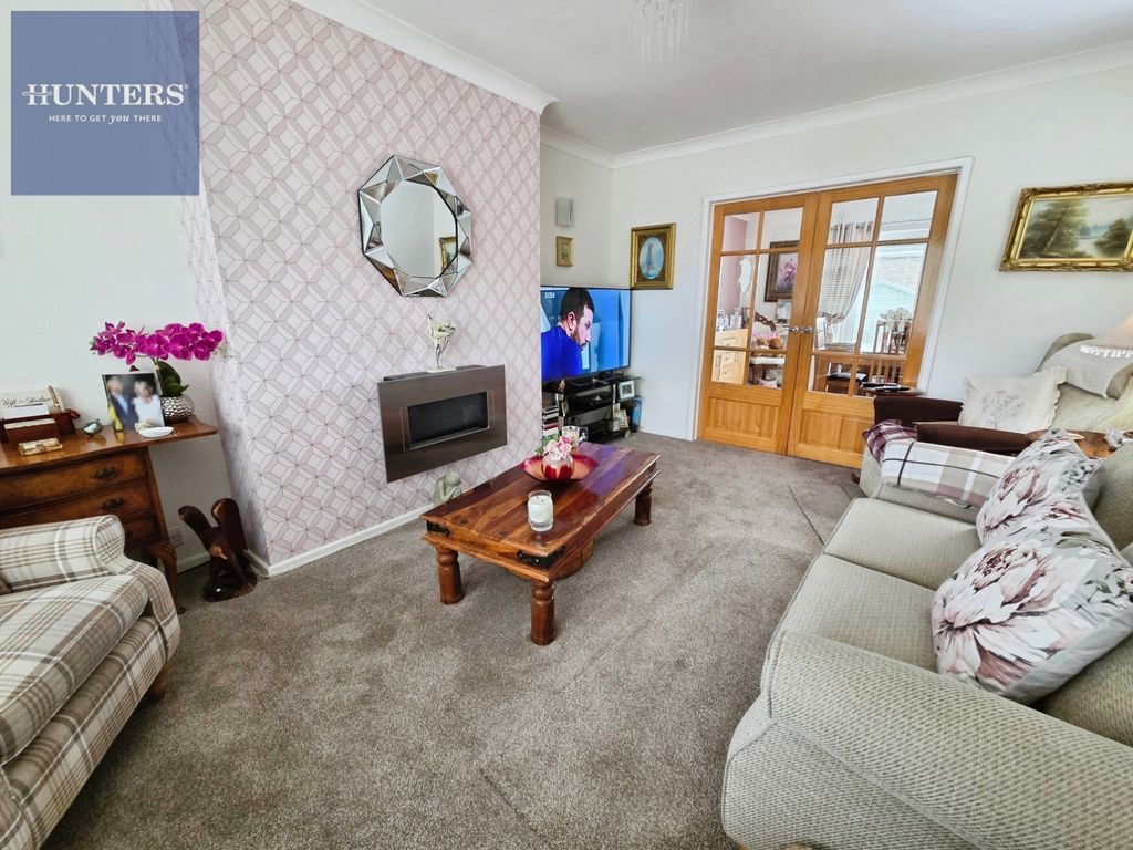 Property photo 3 of 18 Pbox-Img.Jpg