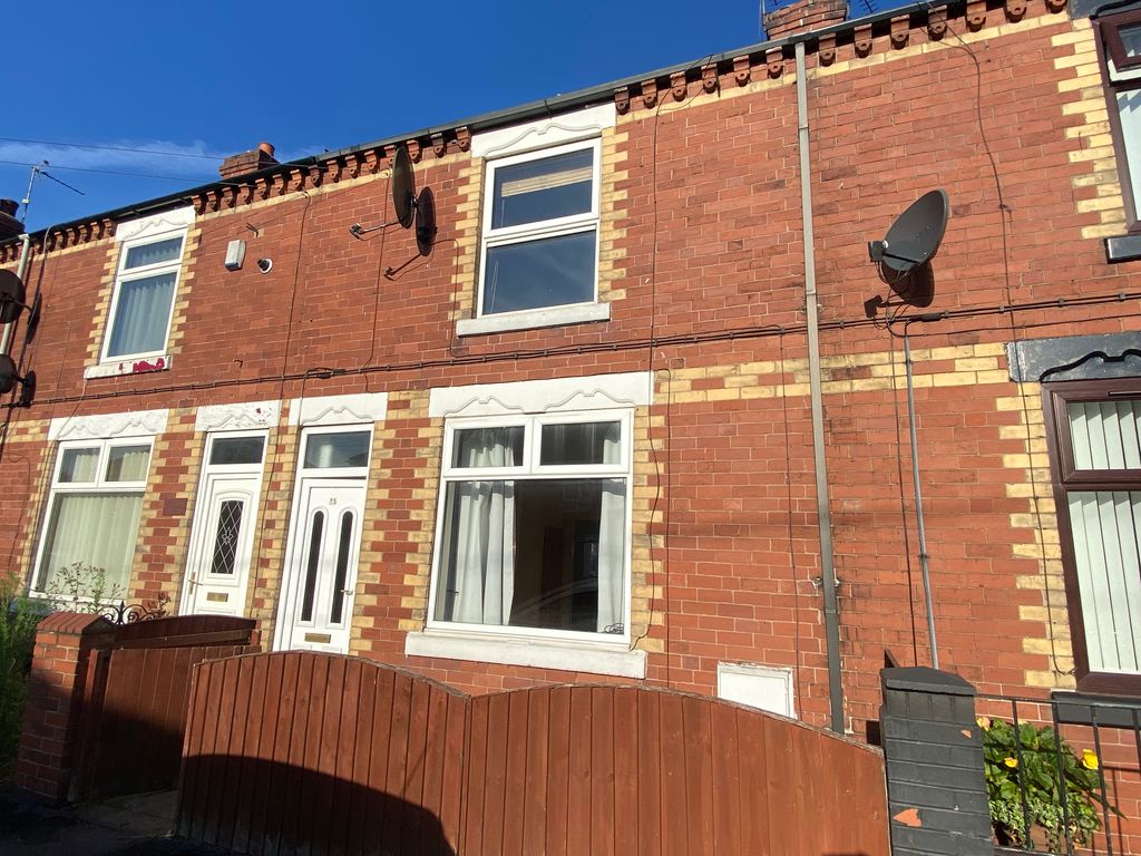 Property photo 1 of 12