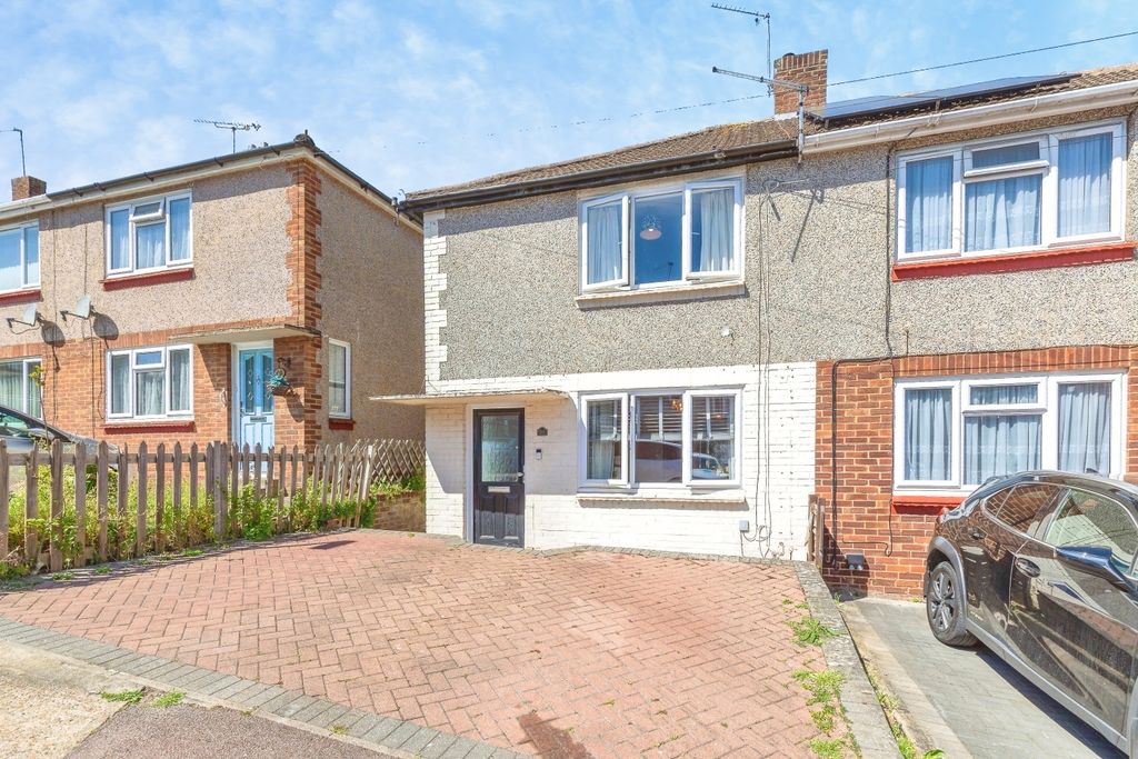 Property photo 1 of 18 Front