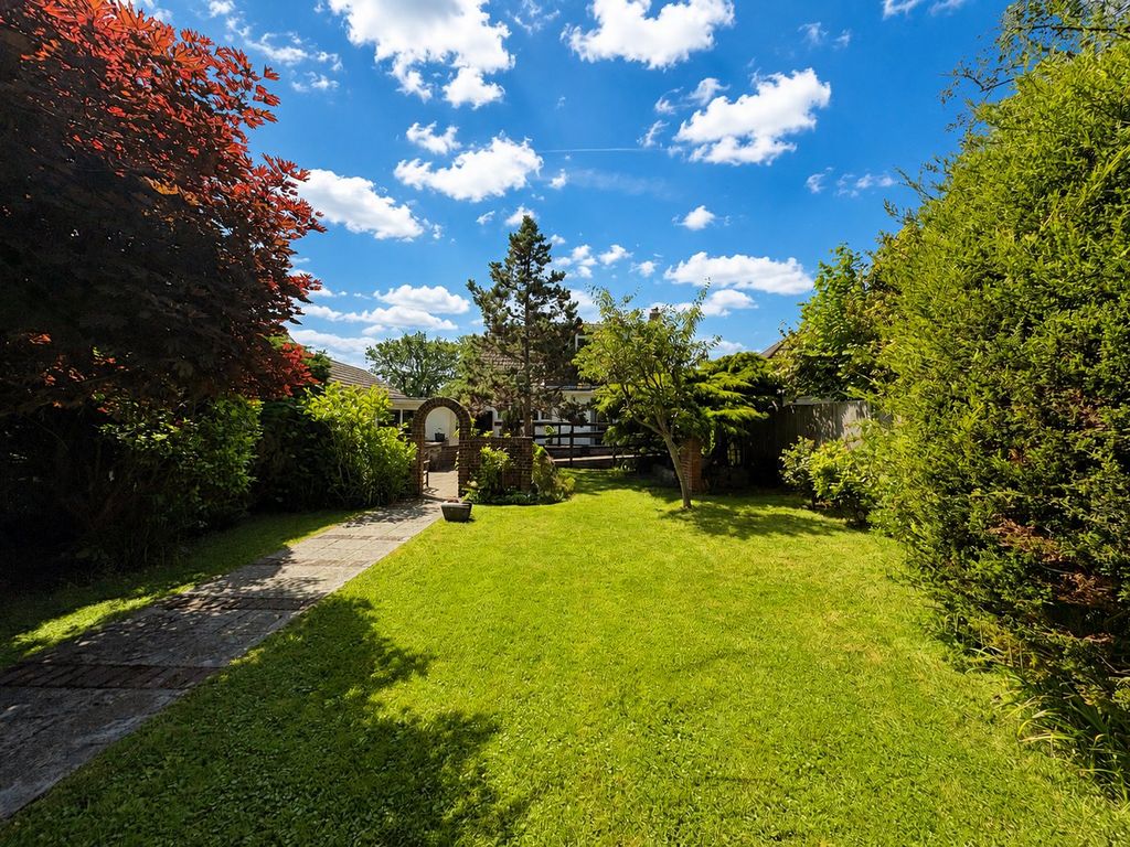 Property photo 2 of 13