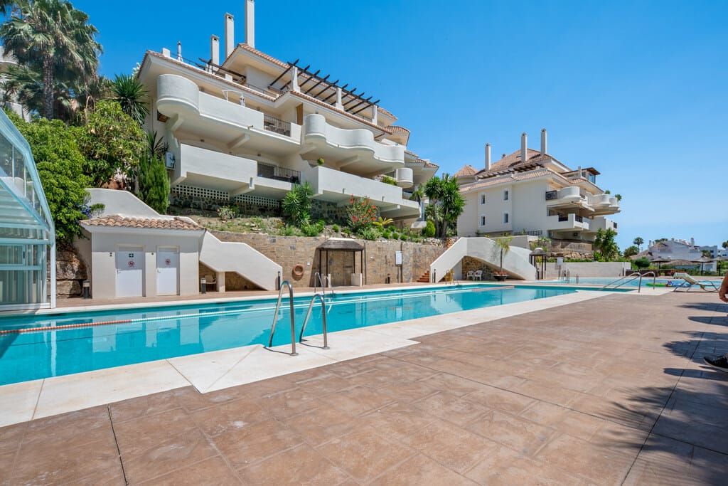 Property photo 1 of 26 Marbella Penthouse Esmara420 1