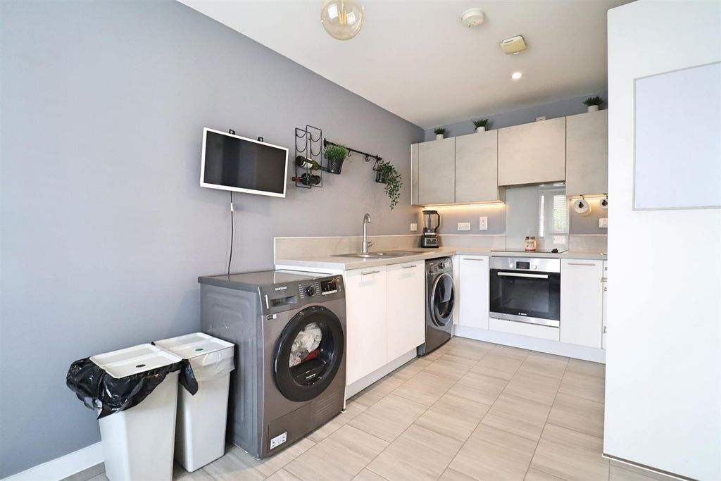 Property photo 2 of 18 Img_3768.Jpg