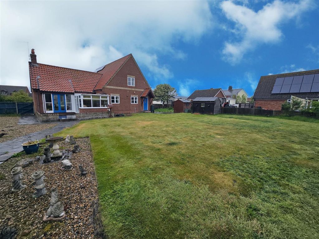 Property photo 2 of 22 Rear