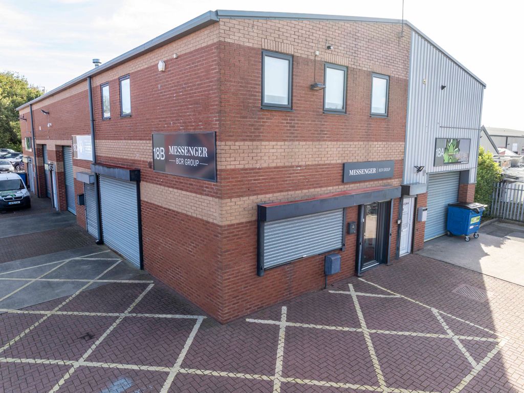 Property photo 3 of 5 20240917Chasewater Heath B Pk66