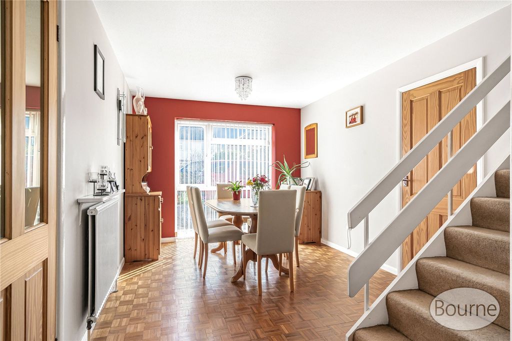 Property photo 3 of 16 Picture No. 02