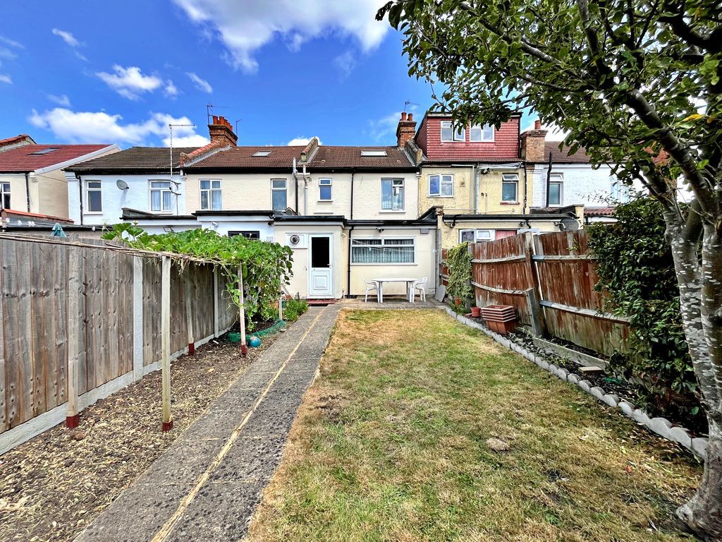 Property photo 2 of 15 Photo 14