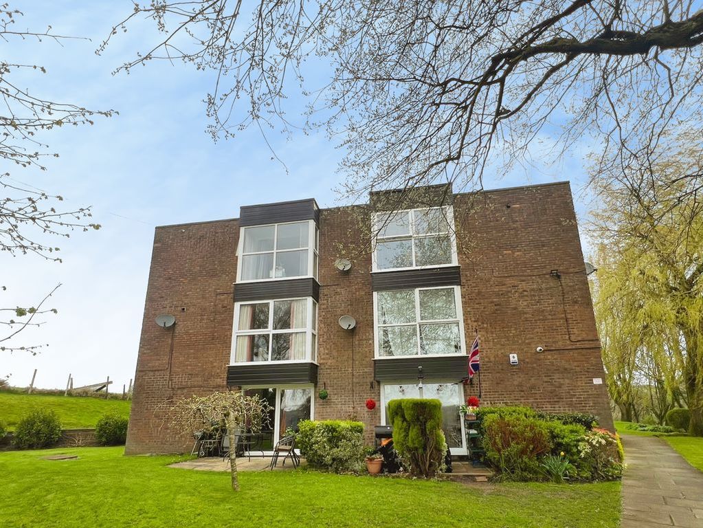 Property photo 1 of 14 External