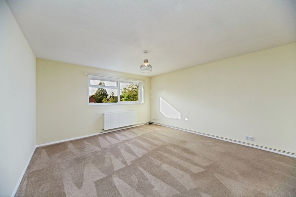 Property photo 2 of 15 Photo