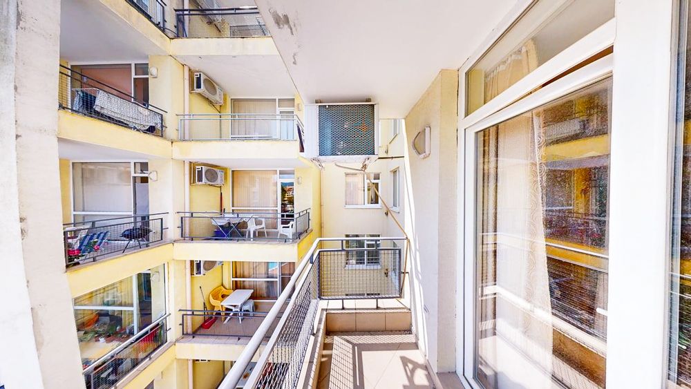 Property photo 2 of 10