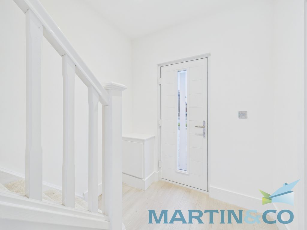 Property photo 3 of 37