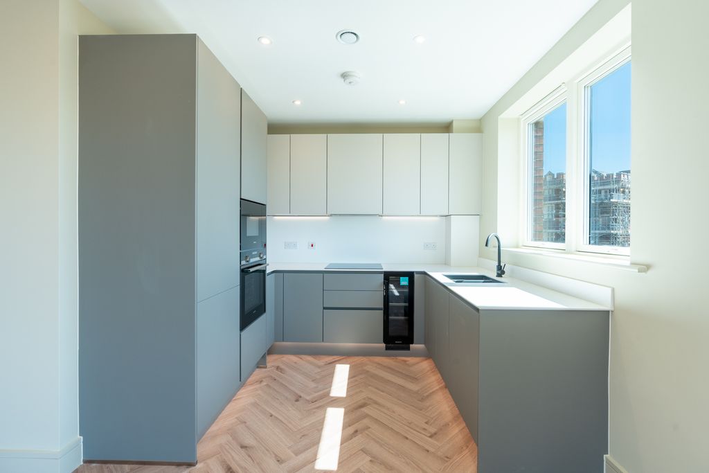 Property photo 3 of 16
