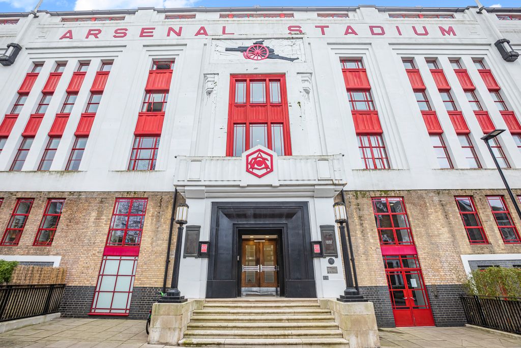 Property photo 1 of 13