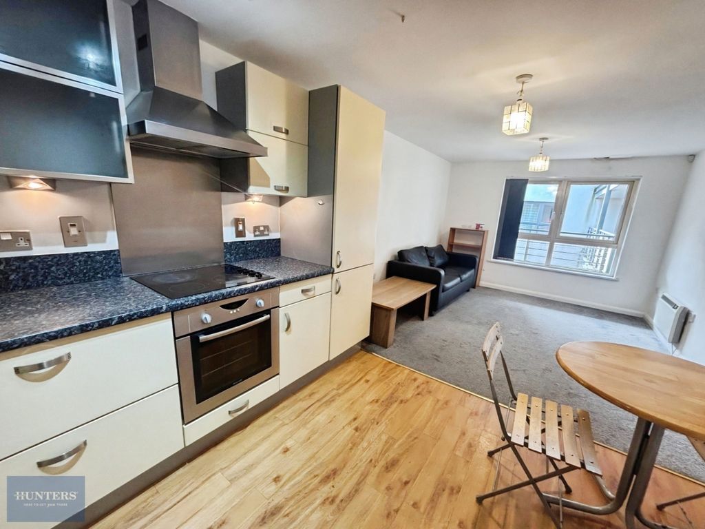 Property photo 3 of 11 3