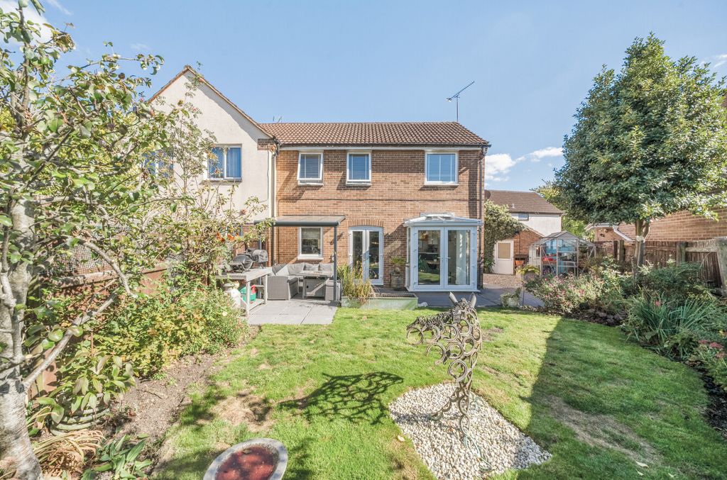 Property photo 1 of 25 1357716-6-68d5405...