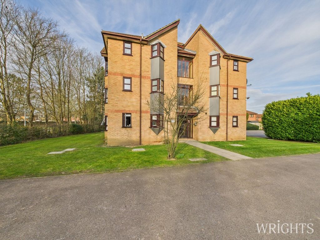 Property photo 1 of 11 Outside