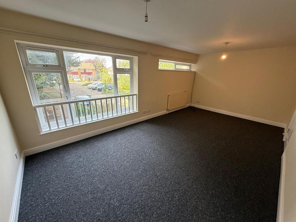 Property photo 2 of 10 3.Jpg