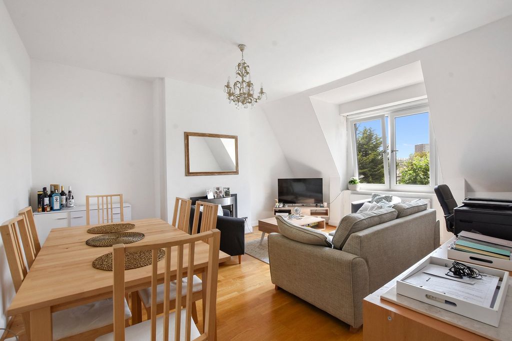 Property photo 1 of 9 1