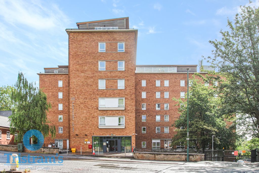 Property photo 1 of 13