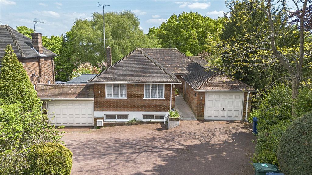 Property photo 2 of 37 Picture No. 53