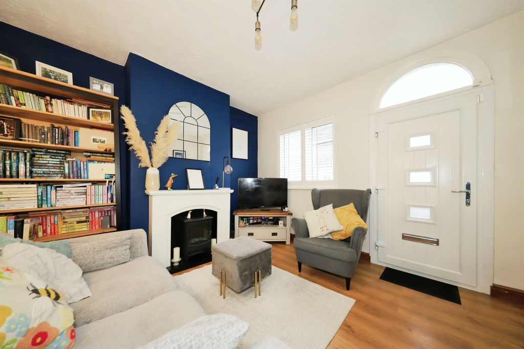 Property photo 2 of 17