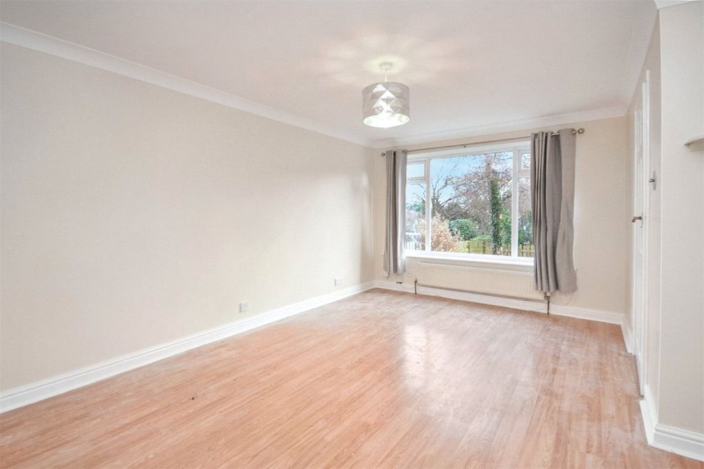 Property photo 2 of 12 Picture No. 47