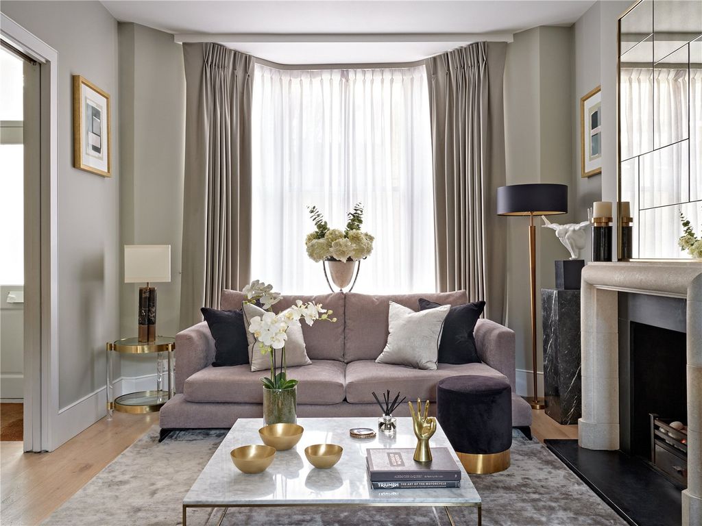 Property photo 1 of 22 Reception Room