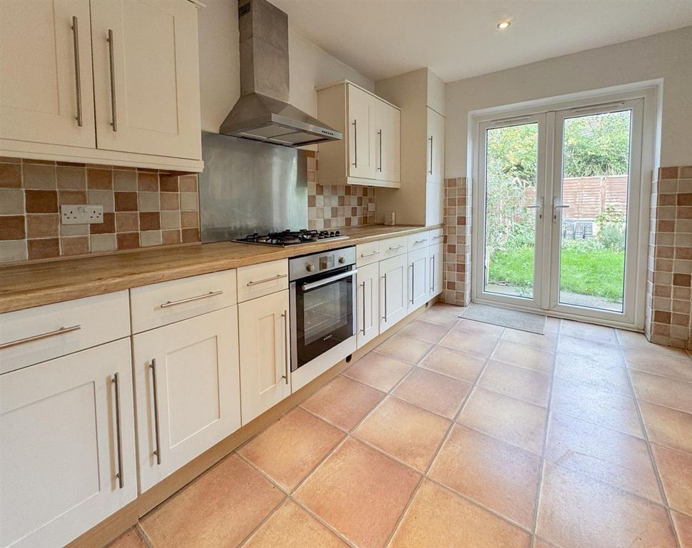 Property photo 3 of 23