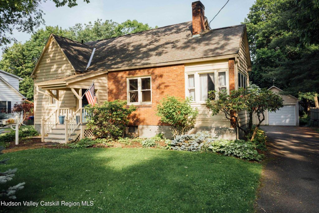 Property photo 1 of 22