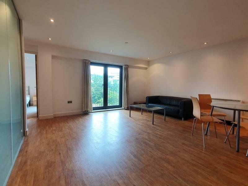 Property photo 3 of 8 Picture No. 04