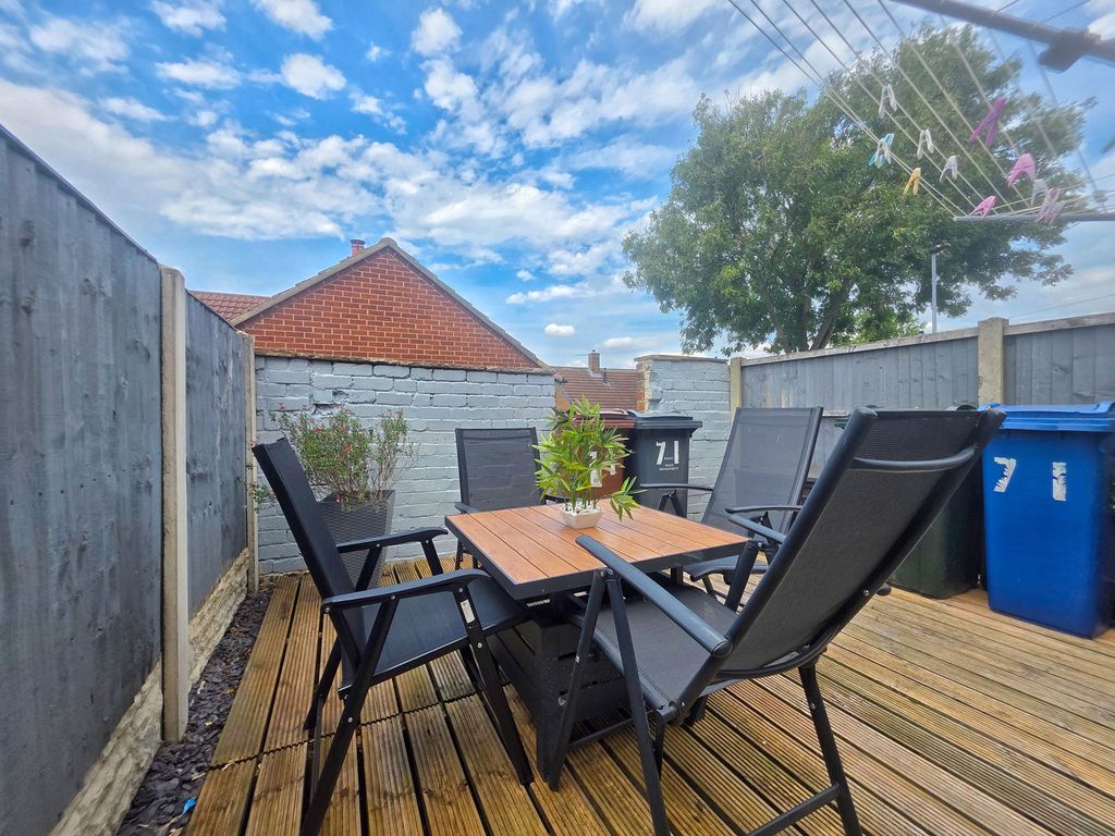 Property photo 3 of 16