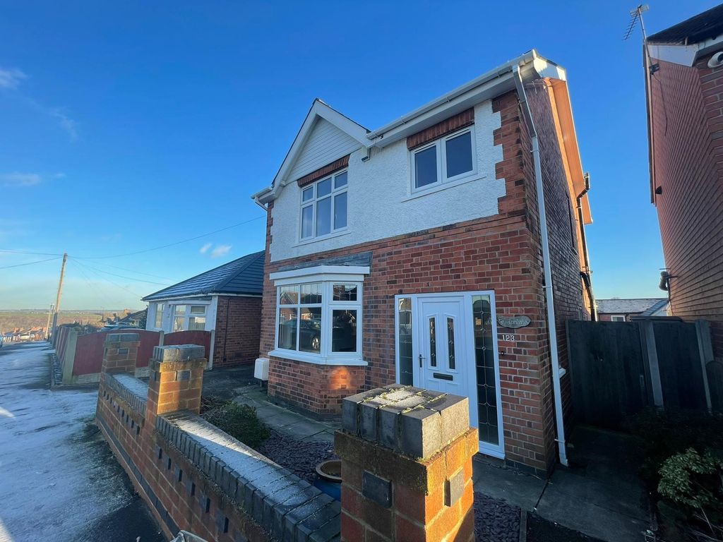 Property photo 1 of 18 Image