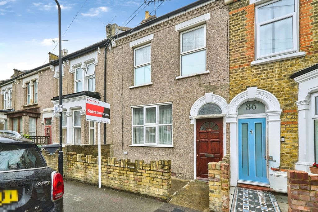 Property photo 1 of 17 Pbox-Img.Jpg