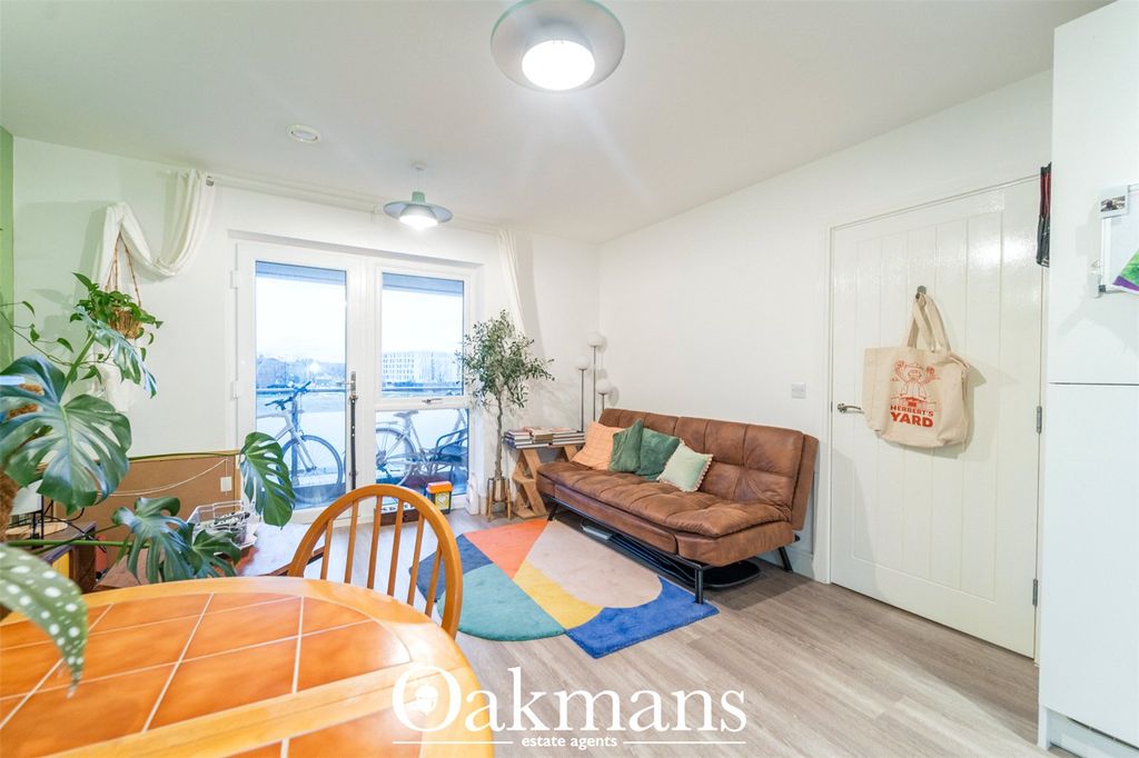 Property photo 3 of 16 Picture No. 07