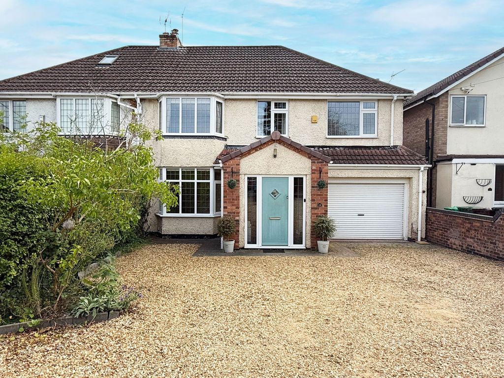 Property photo 1 of 32