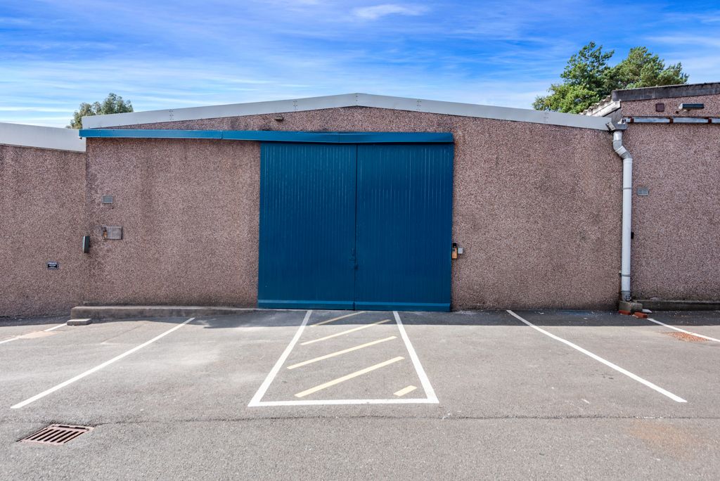 Property photo 3 of 7 Photo 11