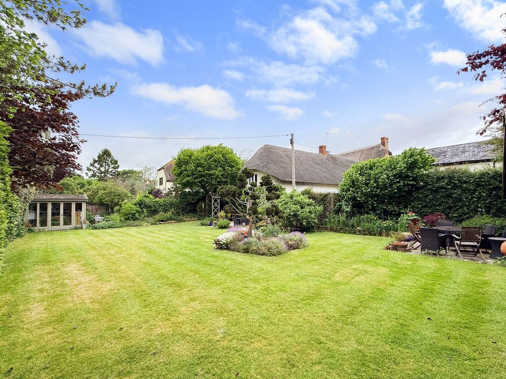 Property photo 3 of 22