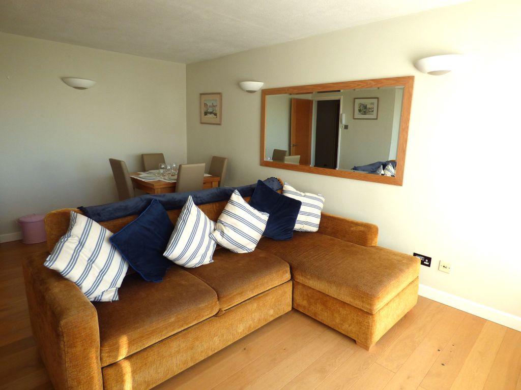 Property photo 3 of 11 Image 3