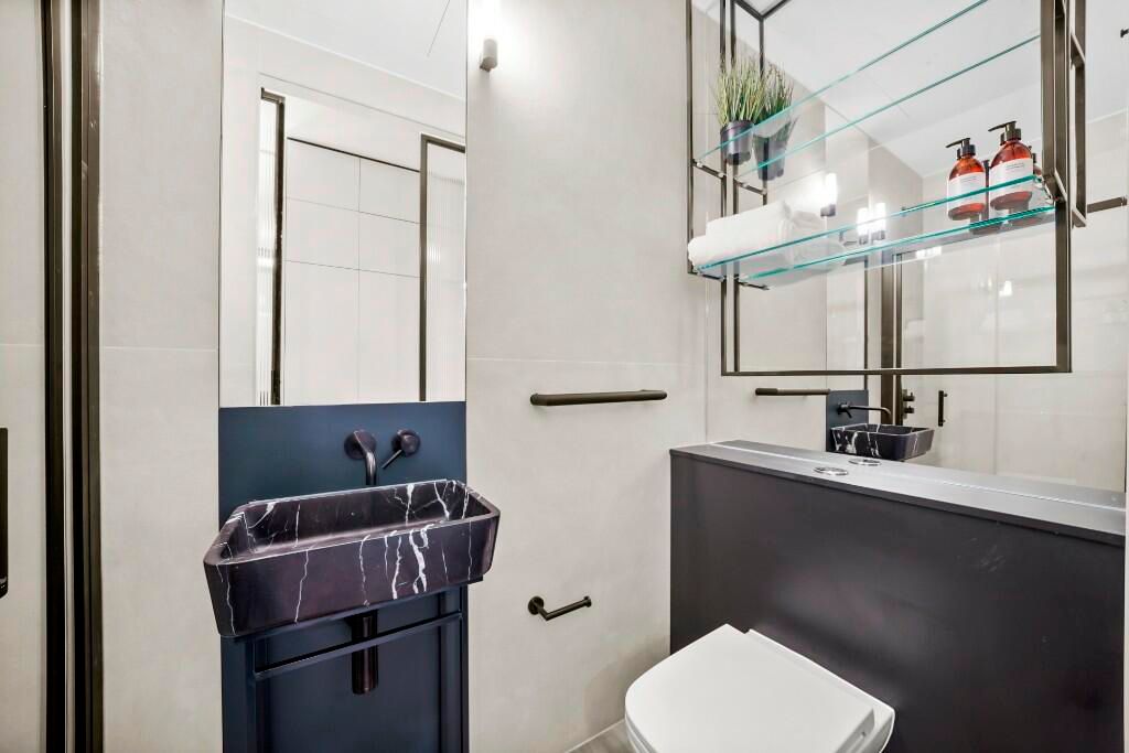 Property photo 3 of 19 Photo 1